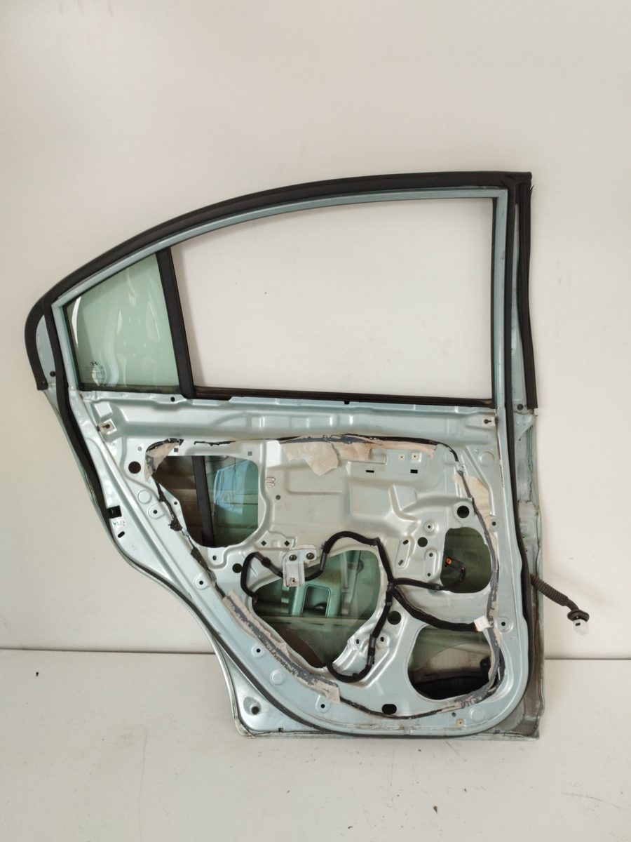 Puerta Trasera Izquierda Hyundai Accent (MC) 2006-2010 GL