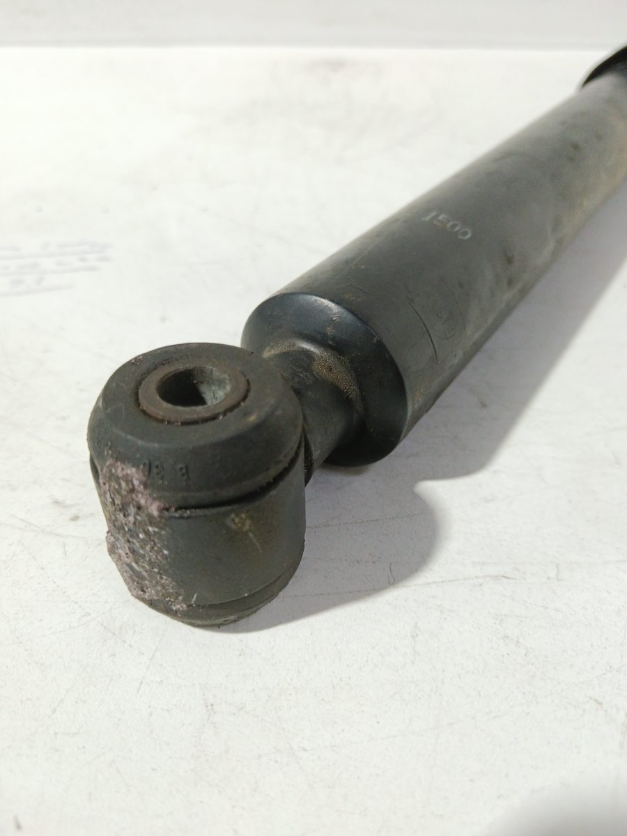 Amortiguador Trasero Der/Izq Mercedes-Benz Clase C (W201) Berlina 1982-1993 2013261500