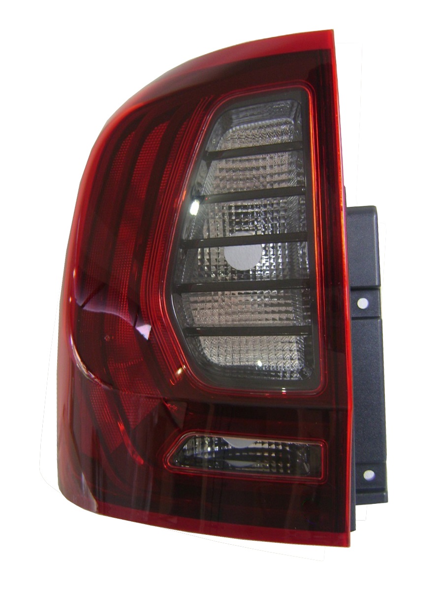 Farol trasero Izquierdo Renault Oroch 2016/