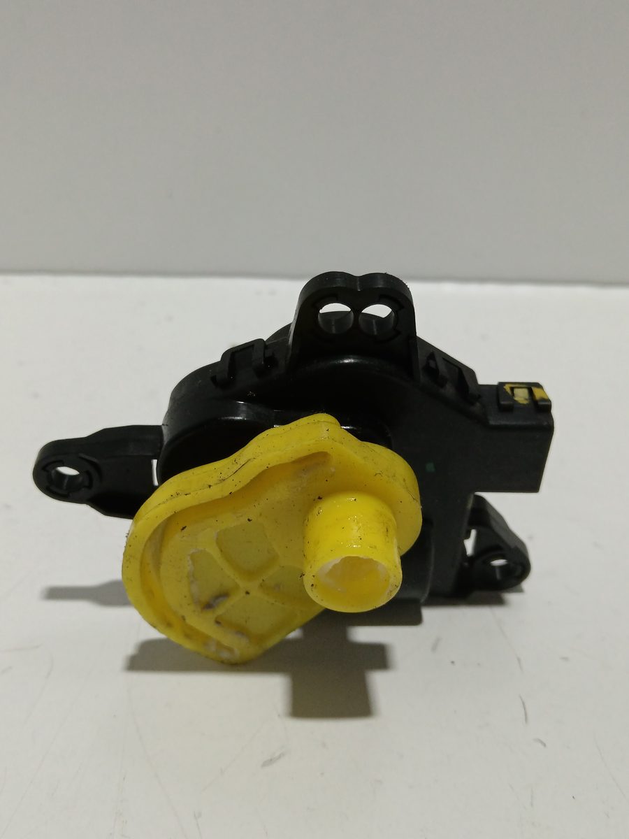 Servomotor de Calefacción Hyundai Tucson (JM) 2004-2010 2.0 CRDi Comfort (4WD) 2.0L 83kW