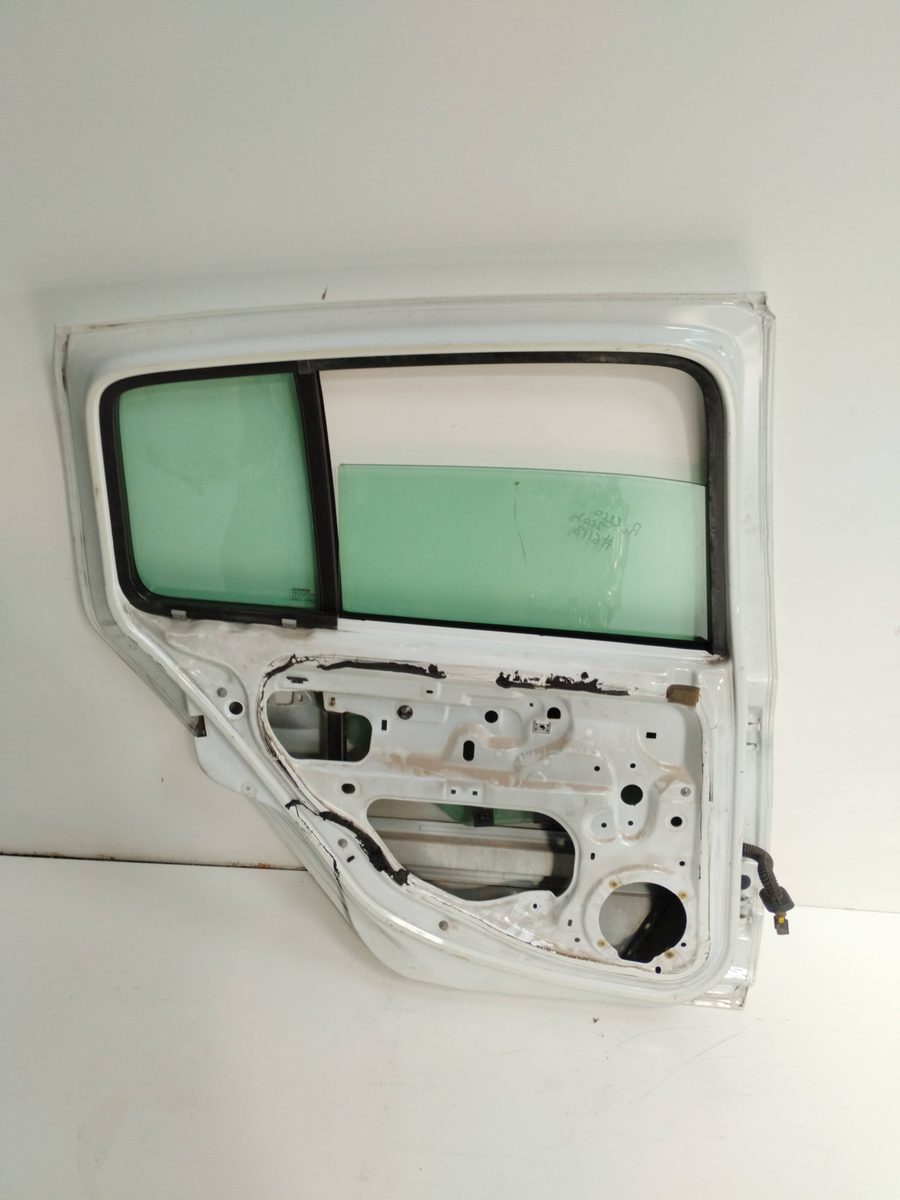 Puerta Trasera Izquierda Renault Clio II Fase II (B/CB0) 2001-2013 Campus