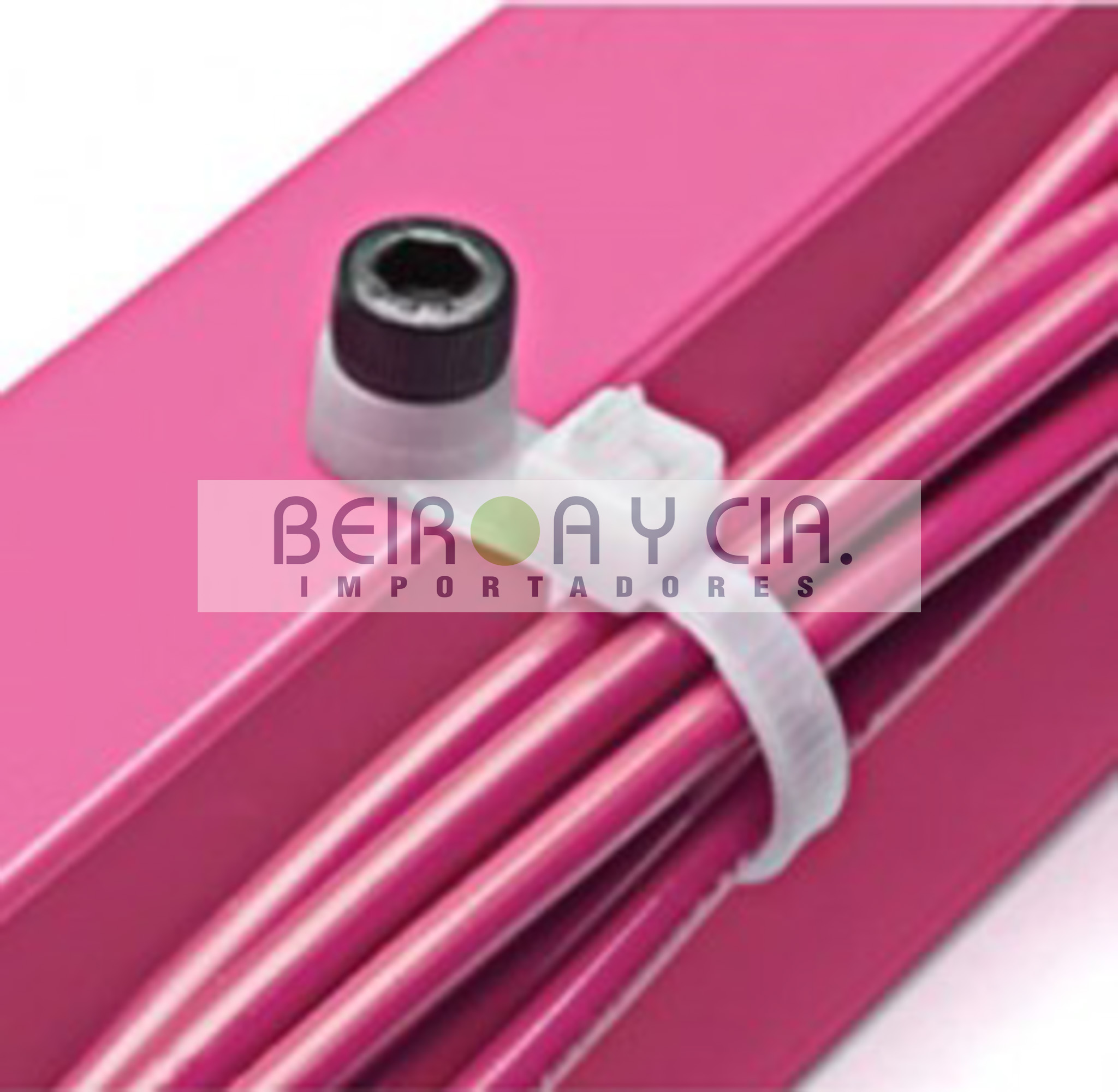 ABRAZ. PLASTIC. CON OJAL P/TORNILLO 20CM LARGO