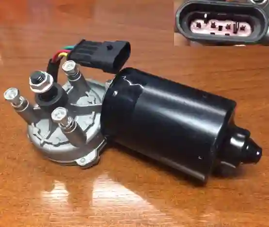 MOTOR L/PARABRISA CHERY QQ
