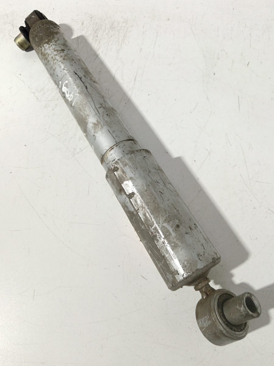 Amortiguador Trasero Der/Izq Renault Megane I Scenic (JA0) 1996-1999 1.6e Alize 551066