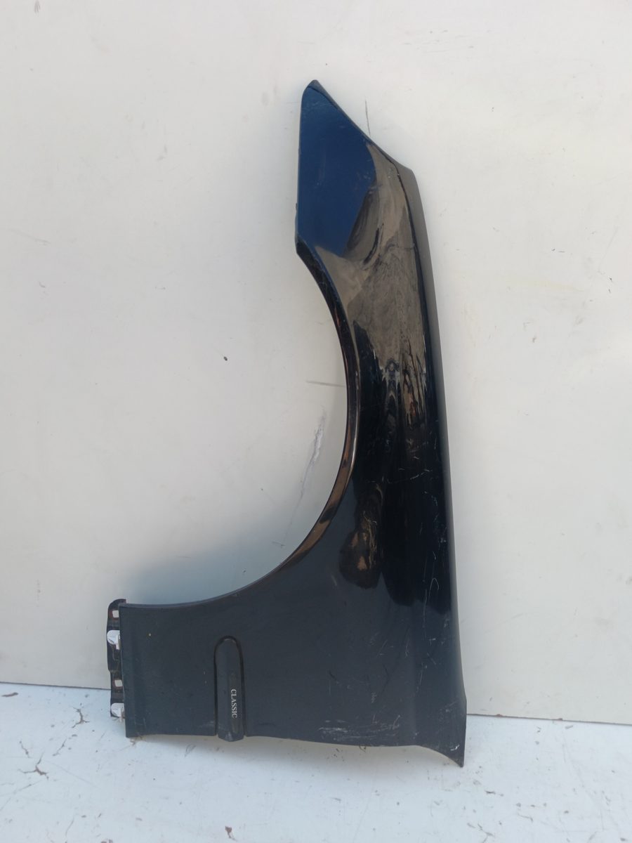 Guardabarro Delantero Izquierdo Mercedes-Benz Clase C (W203) Berlina 2000-2007
