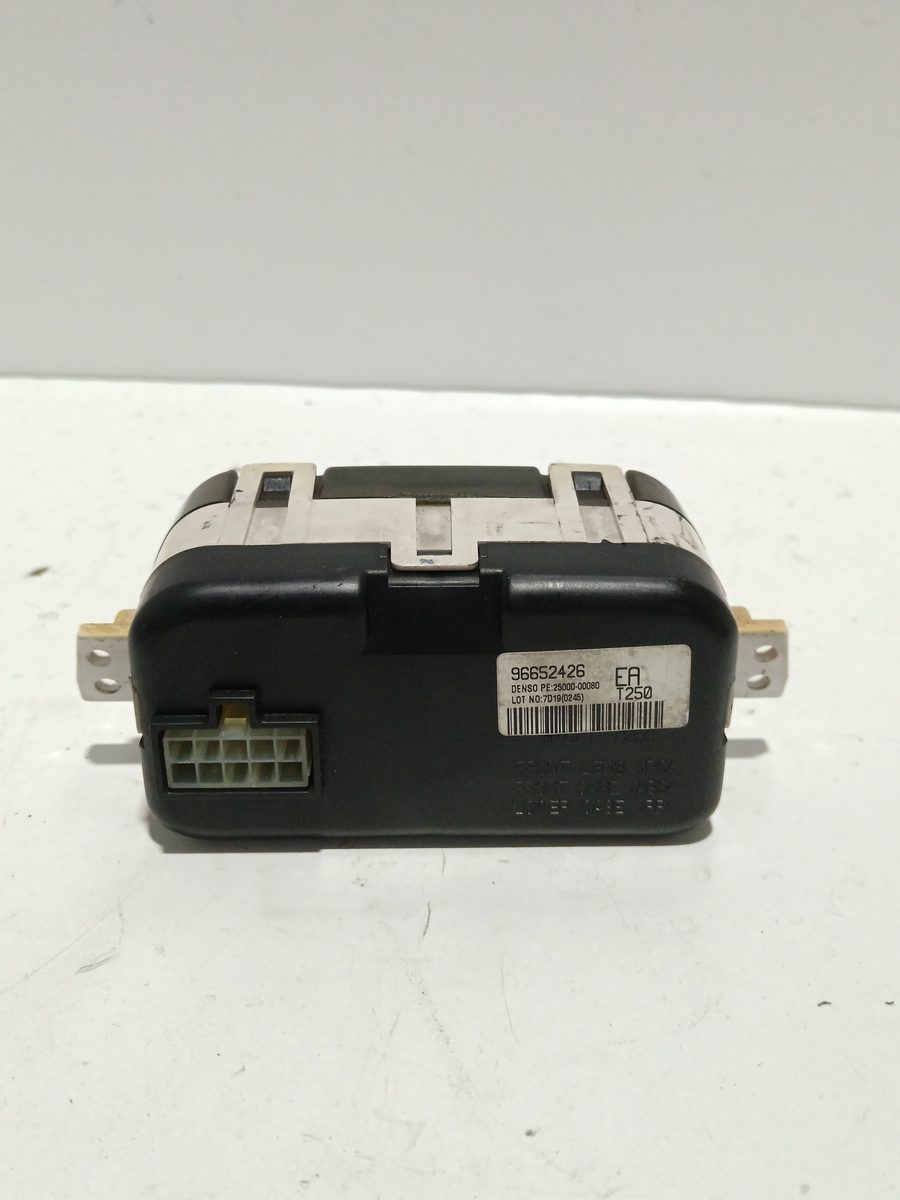 Reloj Digital Chevrolet Aveo 2006-2012 LT 96652426