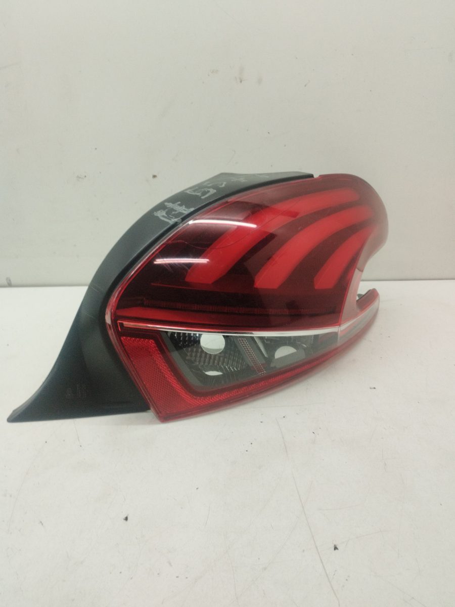 Farol Trasero Derecho Exterior Peugeot 208 2012-2019 9625601180