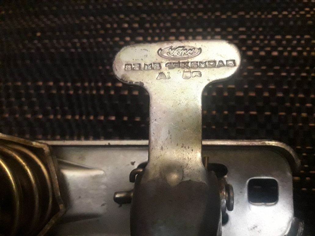 Cerradura De Capot Ford Escort Original