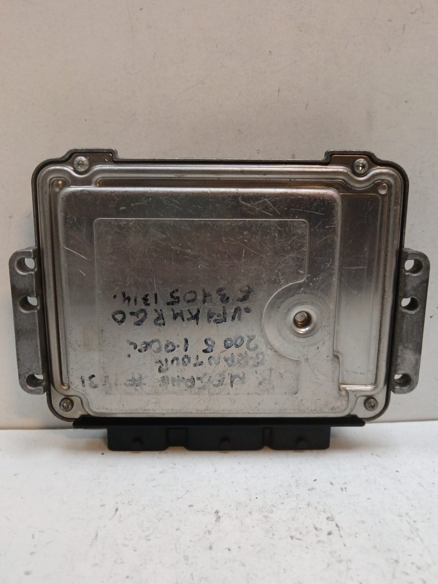Centralita Motor Uce Renault Megane II Familiar 2003-2009 Dynamique 1.9L 88kW 8200391966