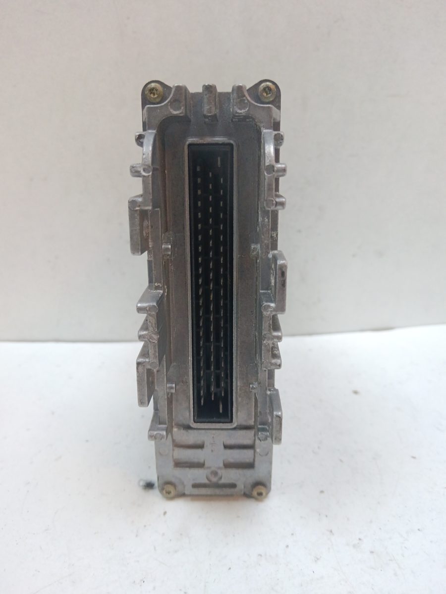 Centralita Motor Uce Volkswagen Golf III Berlina (1H1) 1991-1998 CL 1.9L 47kW 037906025R