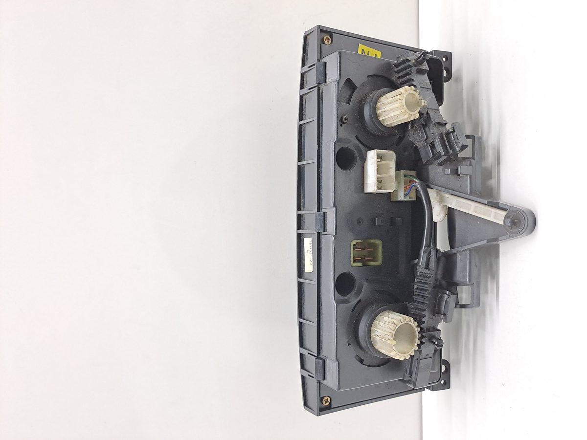 Comandos de Calefacción Daewoo Lanos 1997-2004 SX 1.5L 63kW 7F05C23