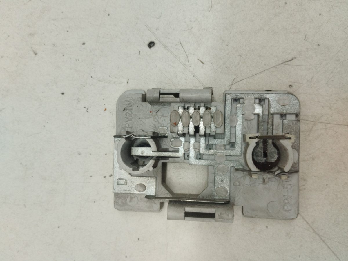 Porta Lampara Trasero Derecho Citroën Xantia Berlina 1997-2002 Turbodiesel 2047