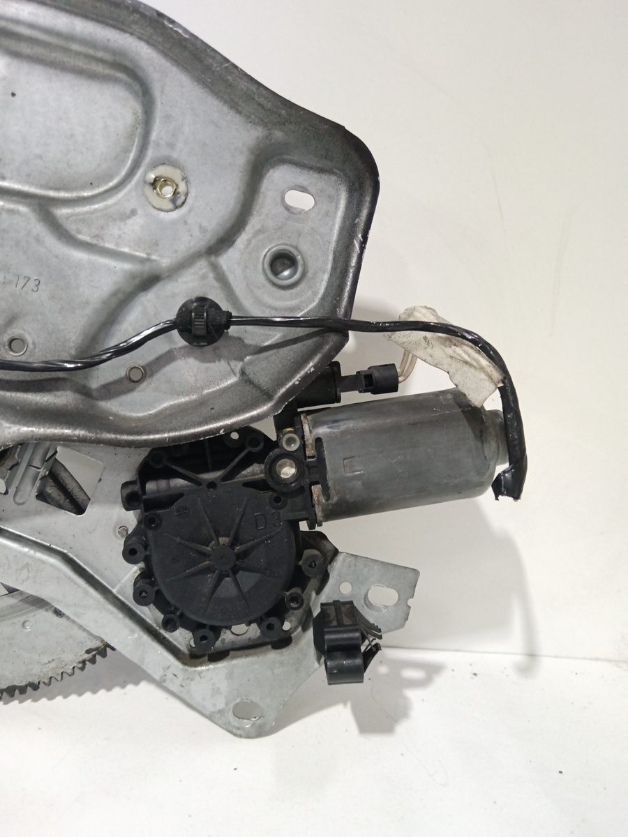 Alza Cristal Delantero Izquierdo Electrico Renault Laguna (B56) 1998-2001 RT 4PUERTAS