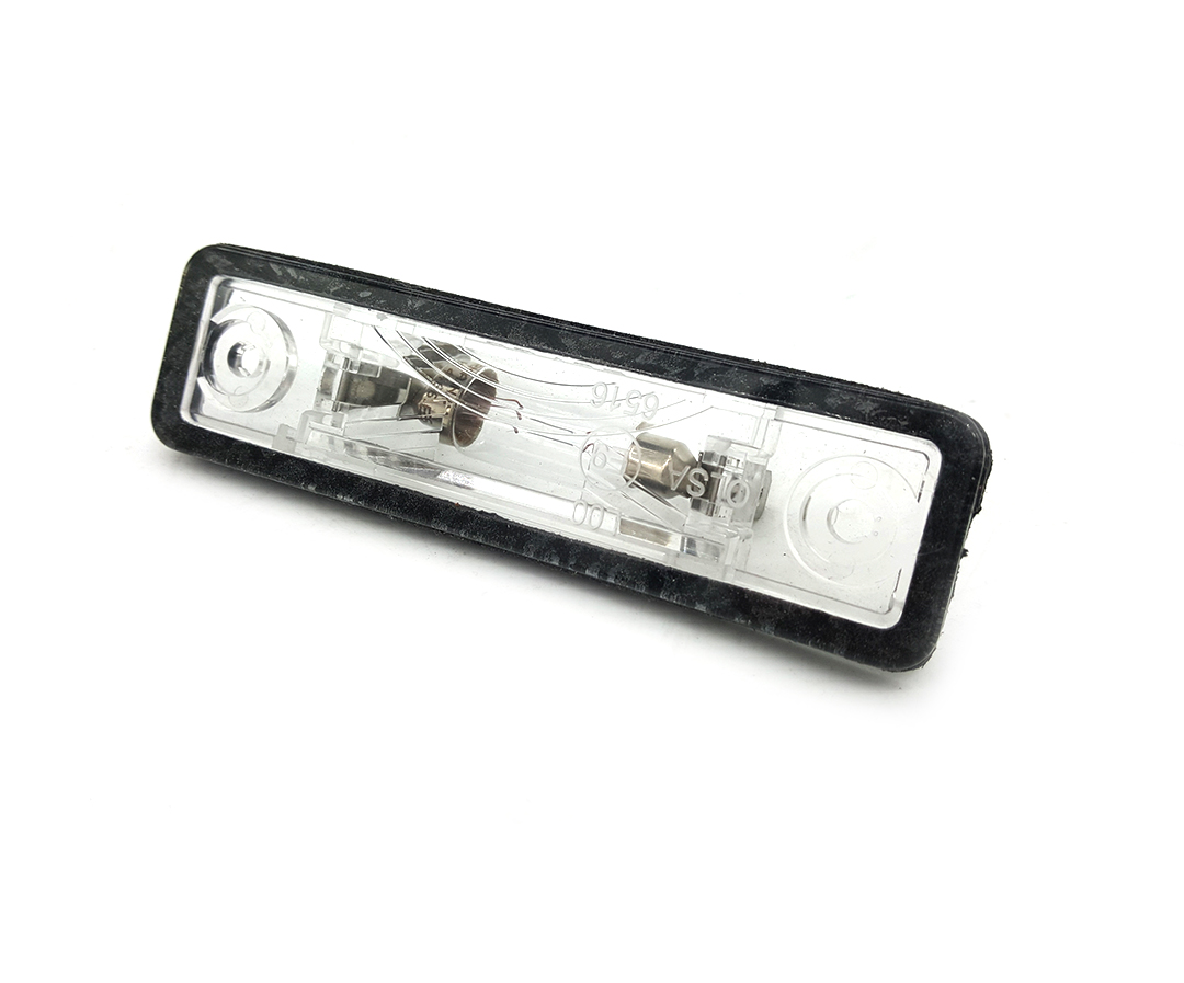 FAROL MATRICULA (SEDAN 10/)