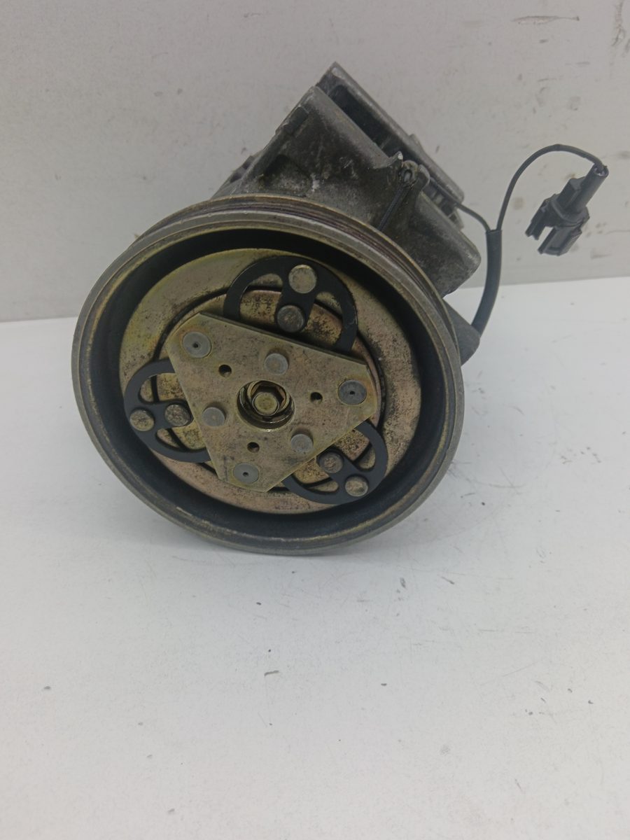 Compresor Aire Acondicionado Nissan Serena (C23M) 1992-2002 2.3 LX Diesel 9260015010