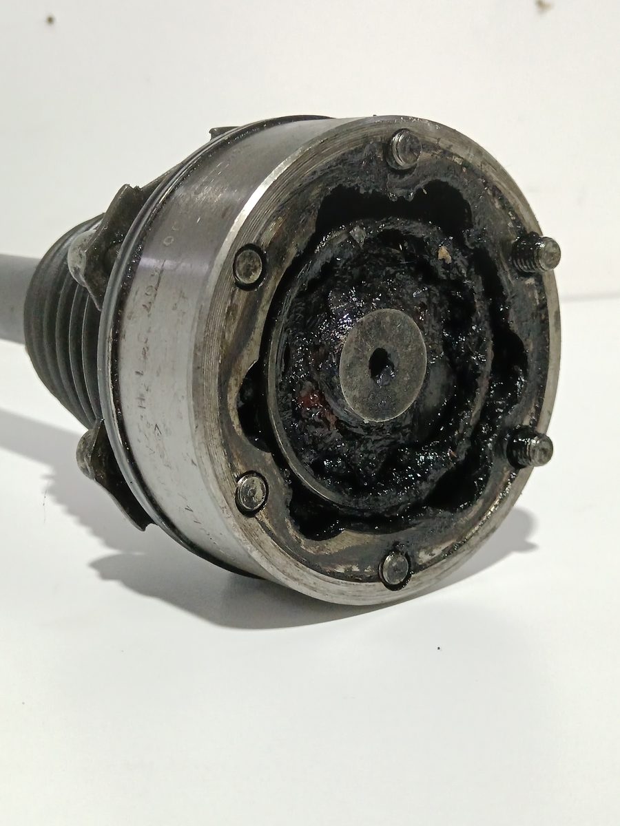 Semieje Delantero Izquierdo Volkswagen Jetta (1K2) 2005-2010 Advance 1.9L 77kW 1J0407331H
