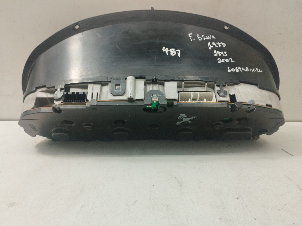 Tablero de Instrumentos Fiat Brava (182) 1995-2002 1.9 Turbodiesel 1.9L 74kW 6062460020