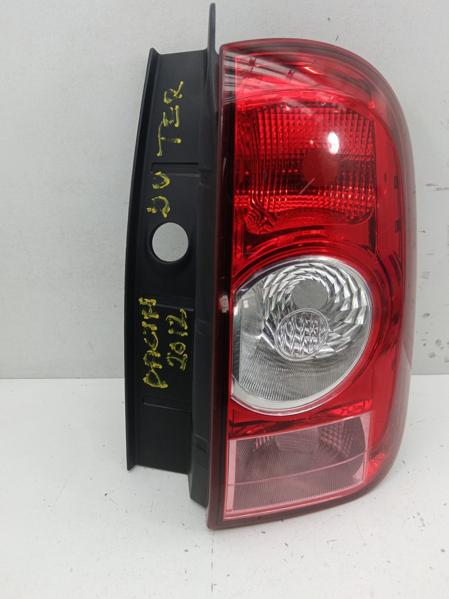 Farol Trasero Derecho Exterior Renault Duster 2010-Actualidad Diesel FAP CAT