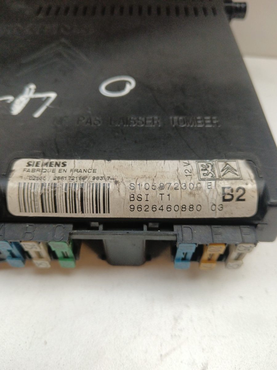 Caja Reles / Fusibles / Modulo Bsi Peugeot 206 Berlina 1998-2010 2.0 HDi CAT 962646088003