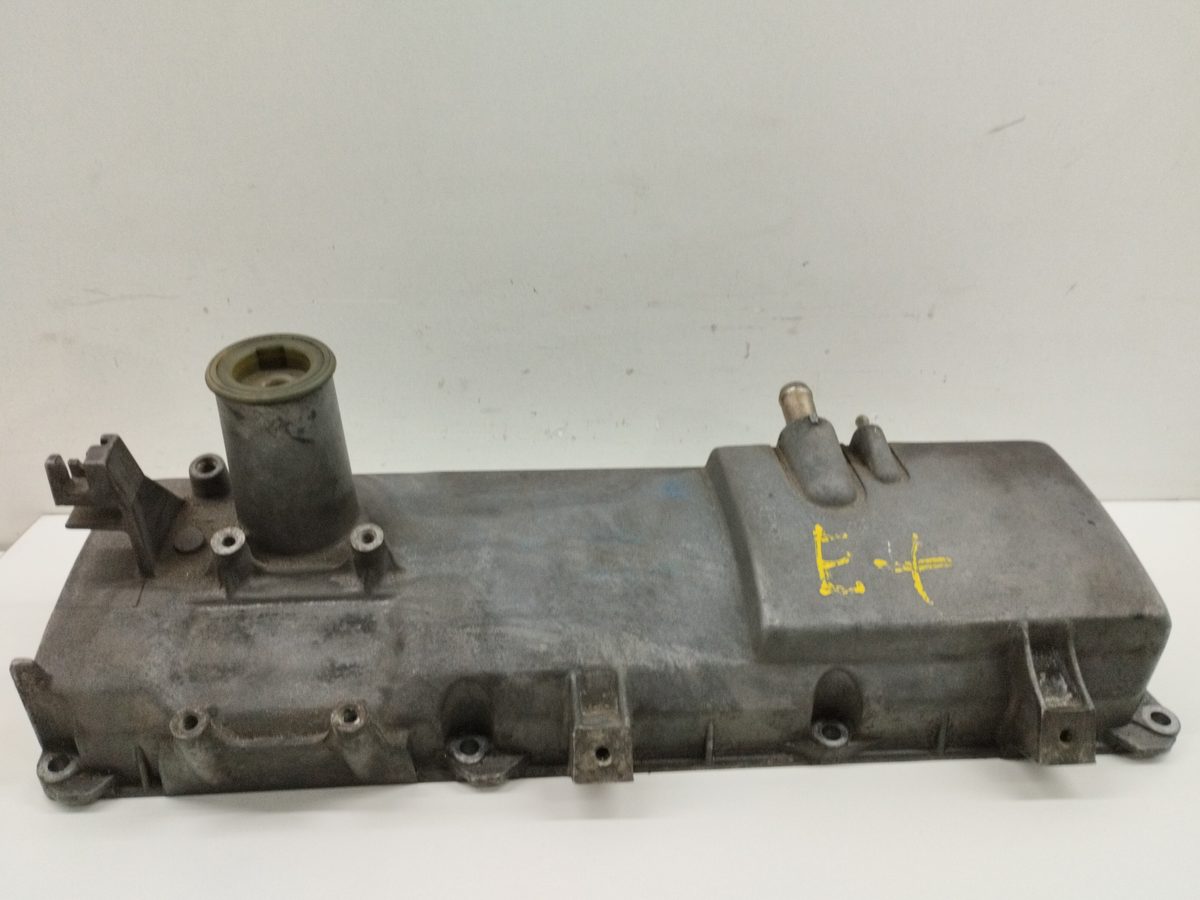 Tapa De Valvulas Renault Logan 2005-2012 1.4 CAT 1.4L 55kW 7700273692