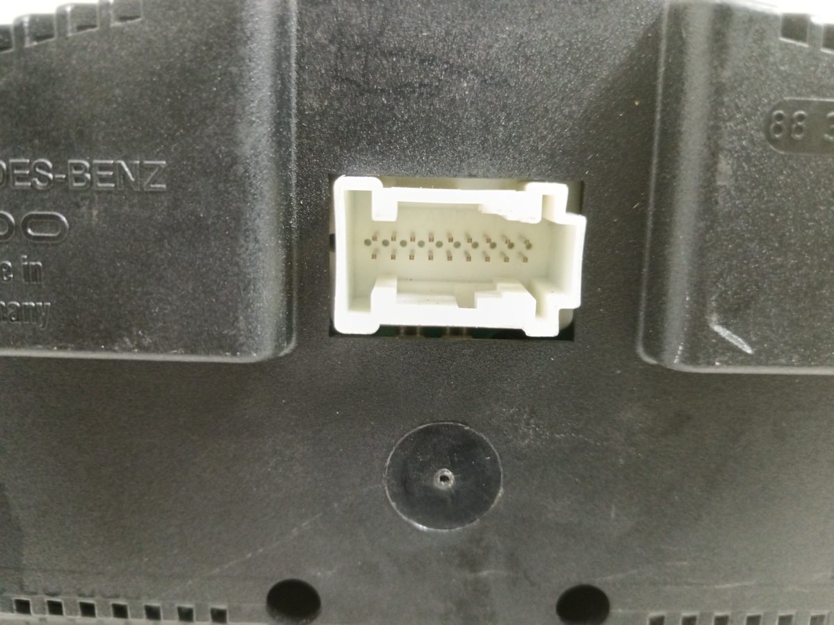 Tablero de Instrumentos Mercedes-Benz Clase C (W203) Familiar 2001-2007 A2035406411