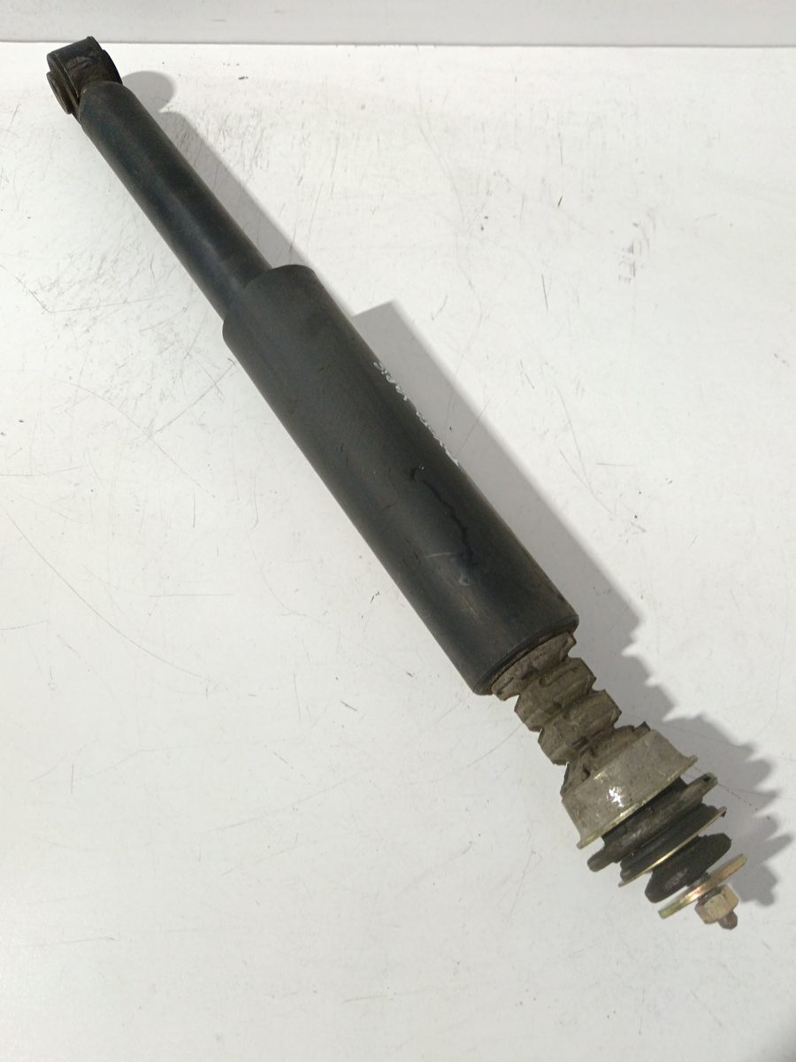 Amortiguador Trasero Der/Izq Toyota Yaris (NCP1/NLP1/SCP1) 1999-2005 1.0 Start 485300D010