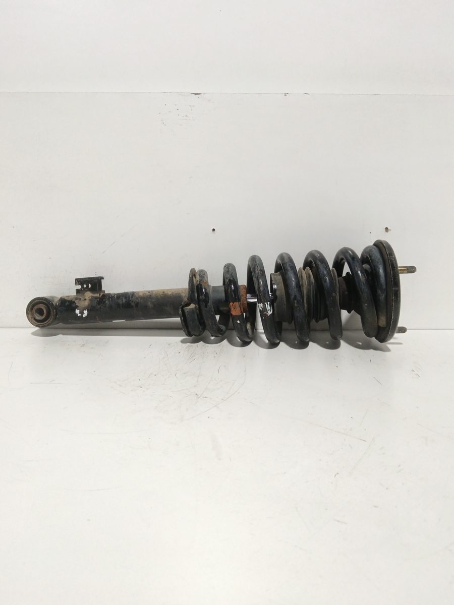 Amortiguador Delantero Der/Izq Mitsubishi L 200 (KA0/KB0) 2006-2015 2.5 DI-D CAT MR992321