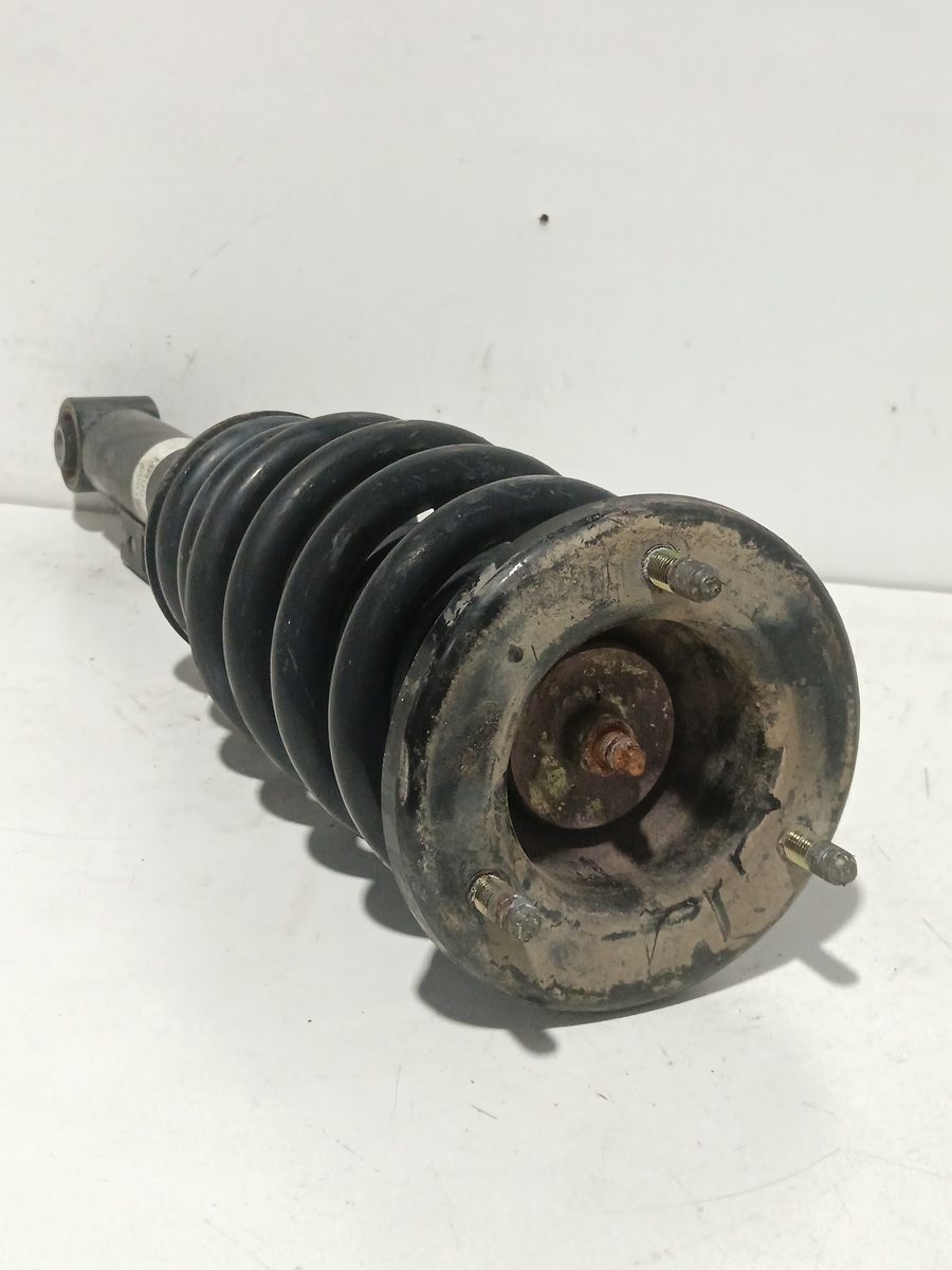 Amortiguador Delantero Der/Izq Mitsubishi L 200 (KA0/KB0) 2006-2015 2.5 DI-D CAT MR992321