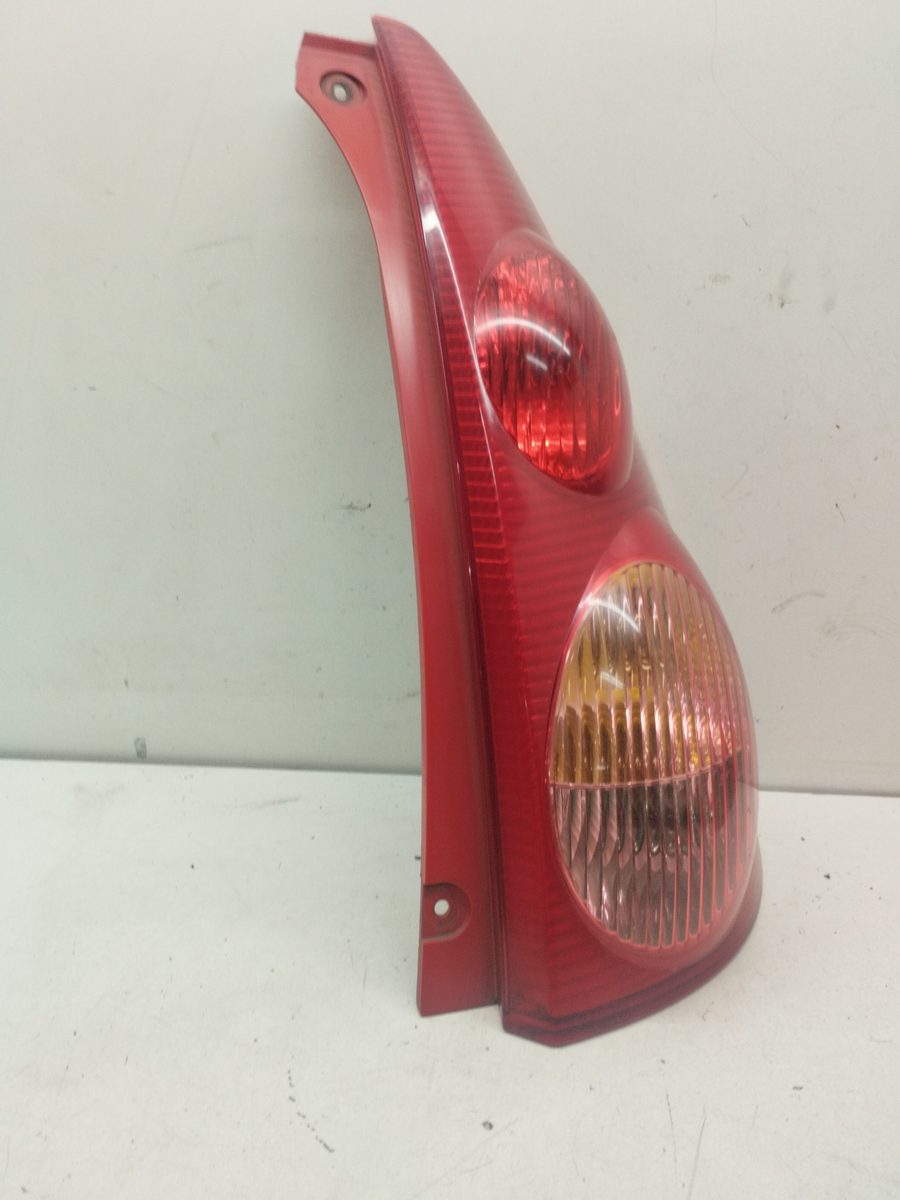Farol Trasero Derecho Exterior Peugeot 107 2005-2014 Básico