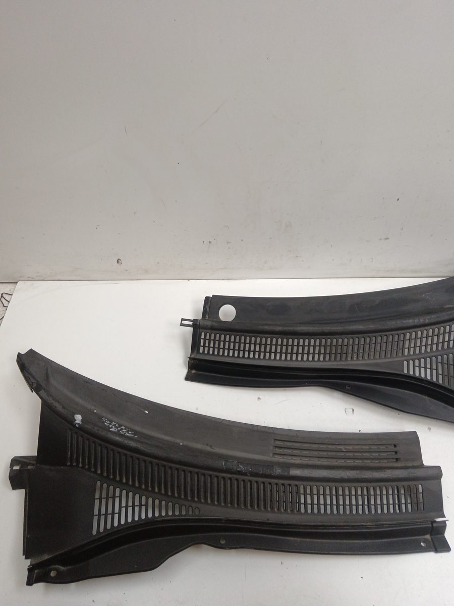 Rejilla De Torpedo Suzuki Swift Berlina (MZ) 2005-2012 GL (3-ptas.)