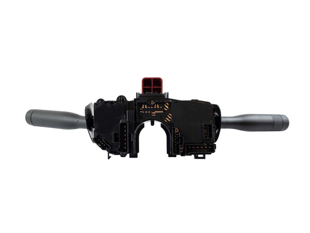 LLAVE BAJO VOLANTE GM CELTA 10/.. S/LIMPIA LUNETA