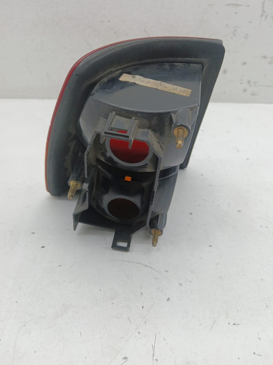 Farol Trasero Derecho Exterior SEAT Toledo (1L) 1991-1999 (ABS. ADZ) 1LO945096