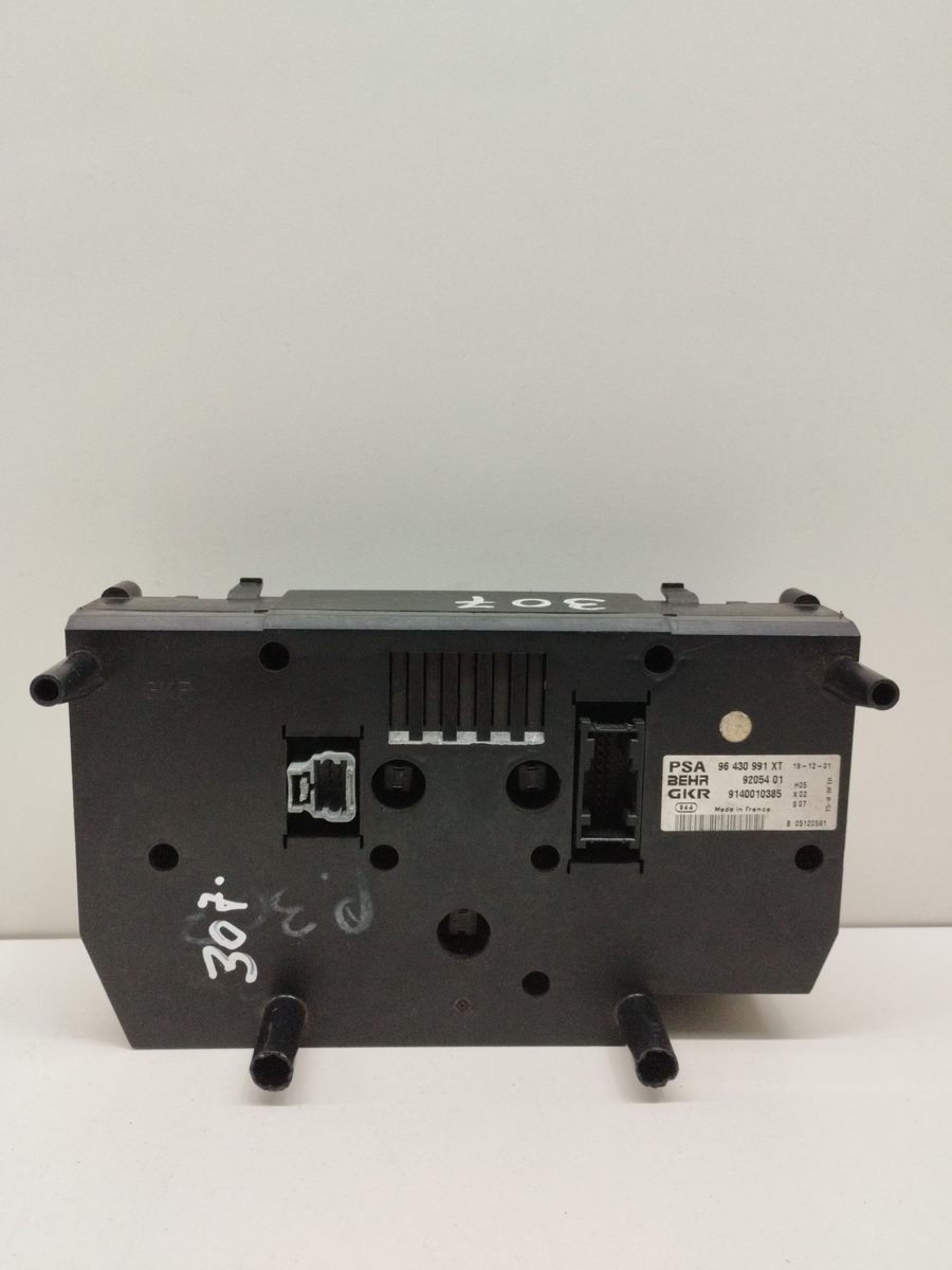 Comandos de Calefacción Peugeot 307 (S1) 2001-2005 XT 2.0L 79kW 96430991XT