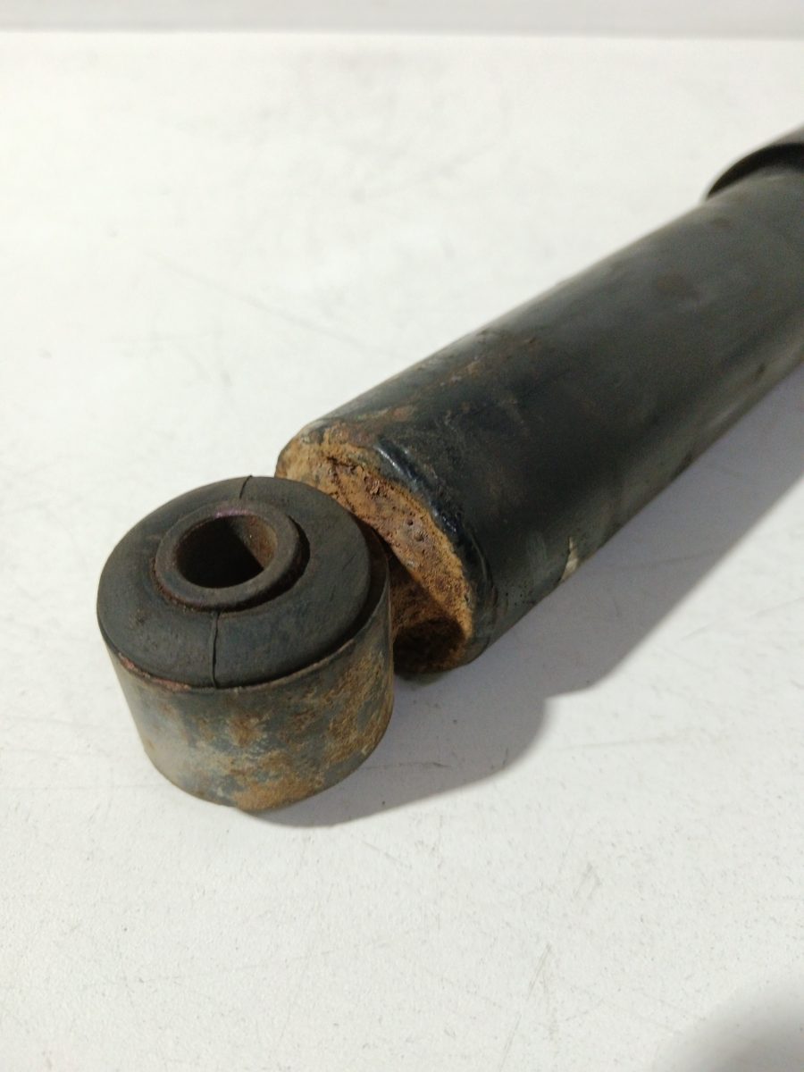Amortiguador Delantero Der/Izq Mitsubishi L 200 (K60T) 1996-1999 2.5 Diesel MR151227