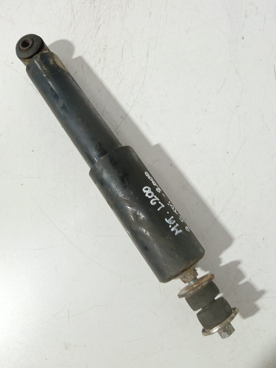 Amortiguador Delantero Der/Izq Mitsubishi L 200 (K60T) 1996-1999 2.5 Diesel MR151227