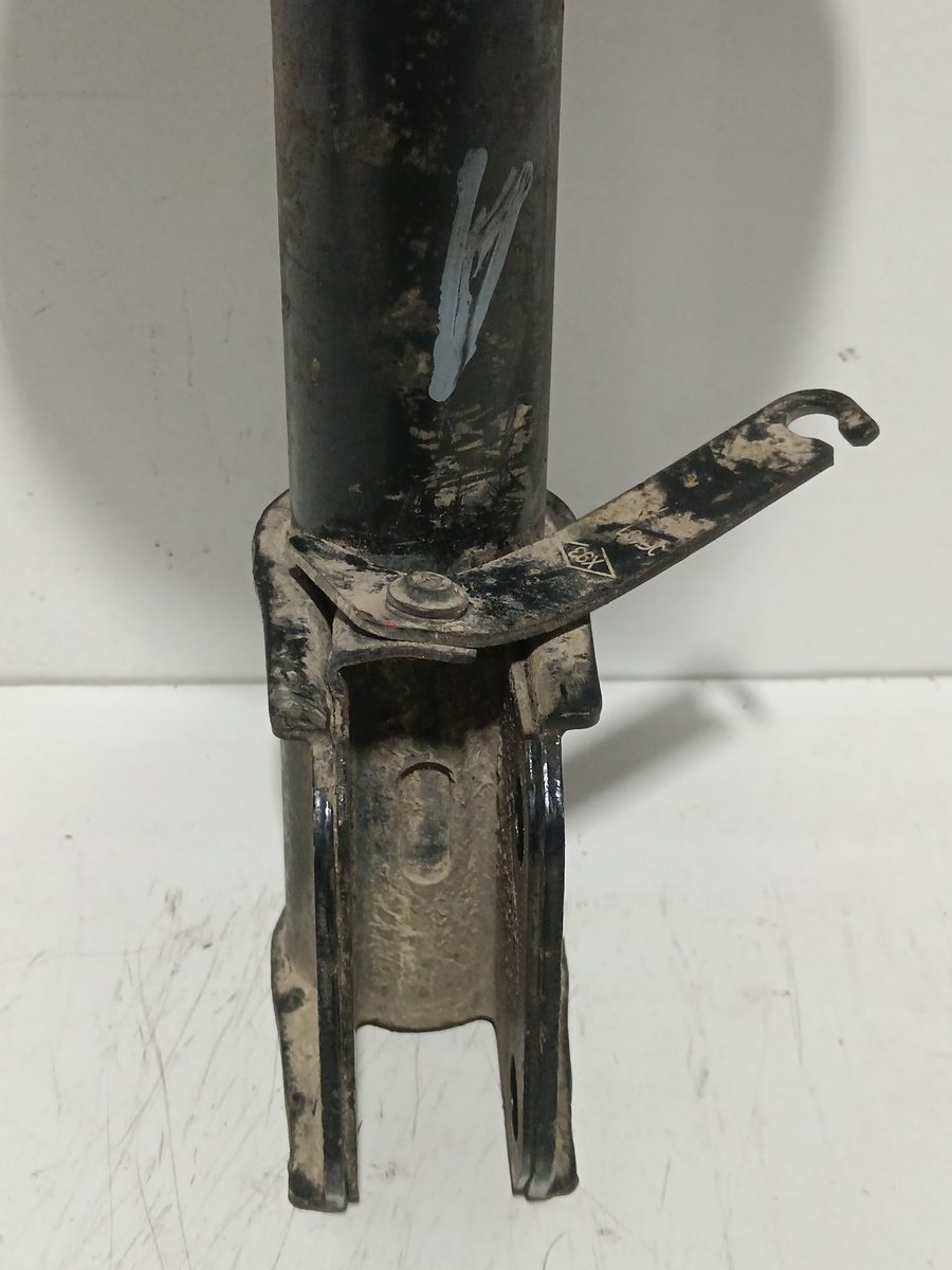 Amortiguador Delantero Der/Izq Renault Clio I Fase I+II (B/C57) 1991-1998 820003361