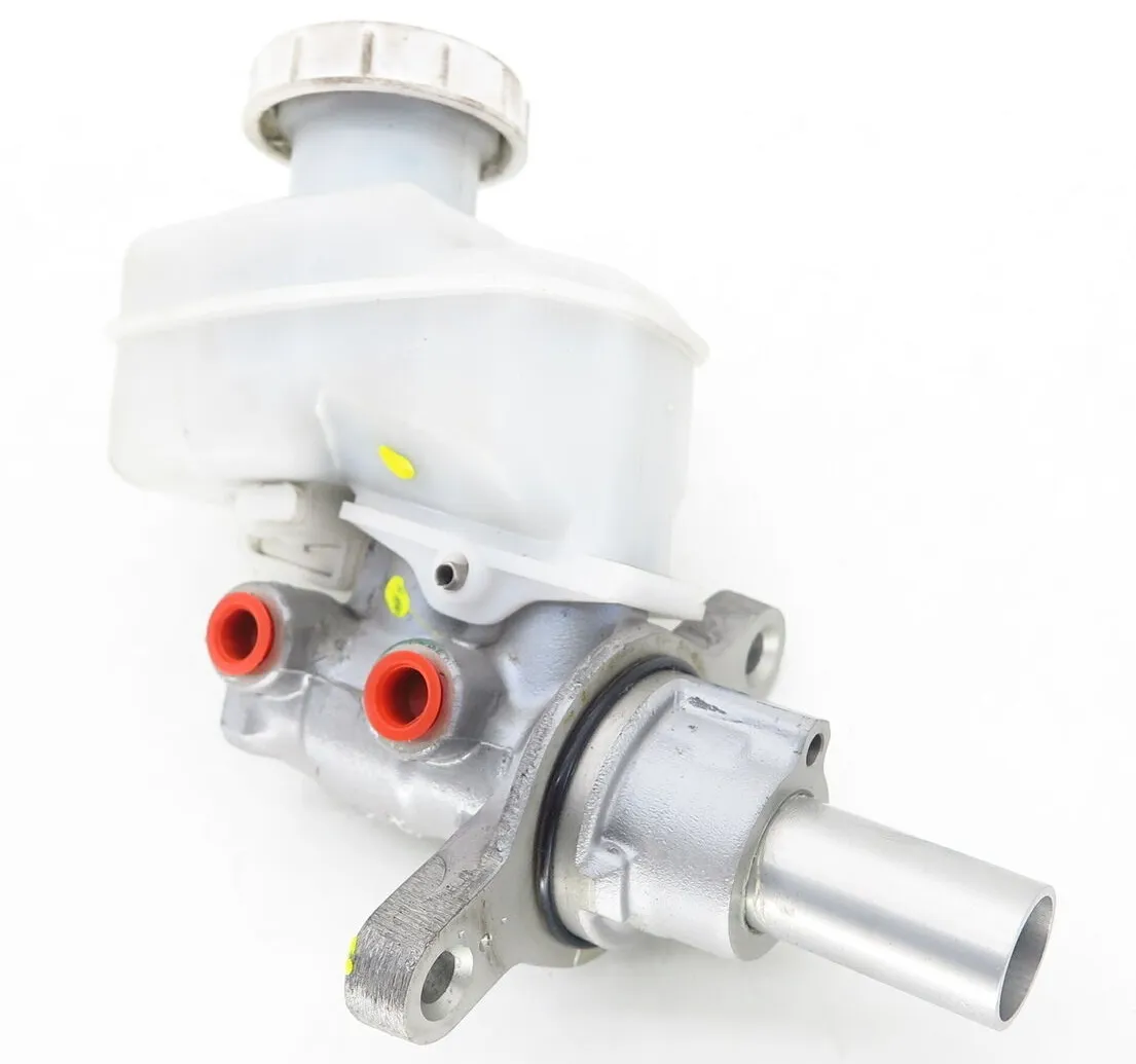 BOMBA FRENO MITSUBISHI L200 16