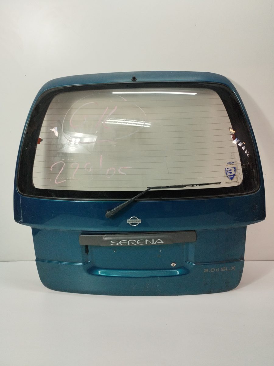 Porton Trasero Nissan Serena (C23M) 1992-2002 Invitation D