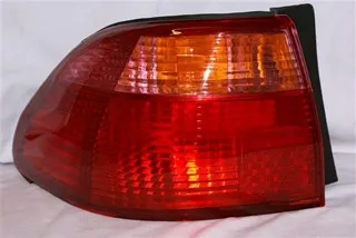 Faro trasero izquierdo