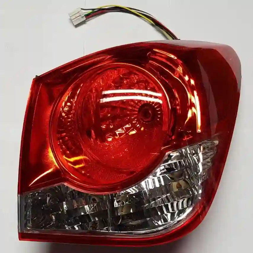 Faro trasero derecho