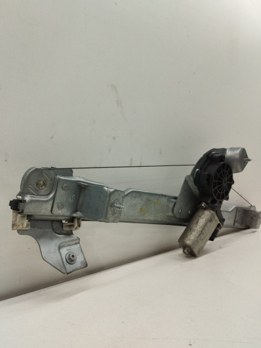 Alza Cristal Delantero Izquierdo Electrico Renault Duster 2010-Actualidad Ambiance 4×2