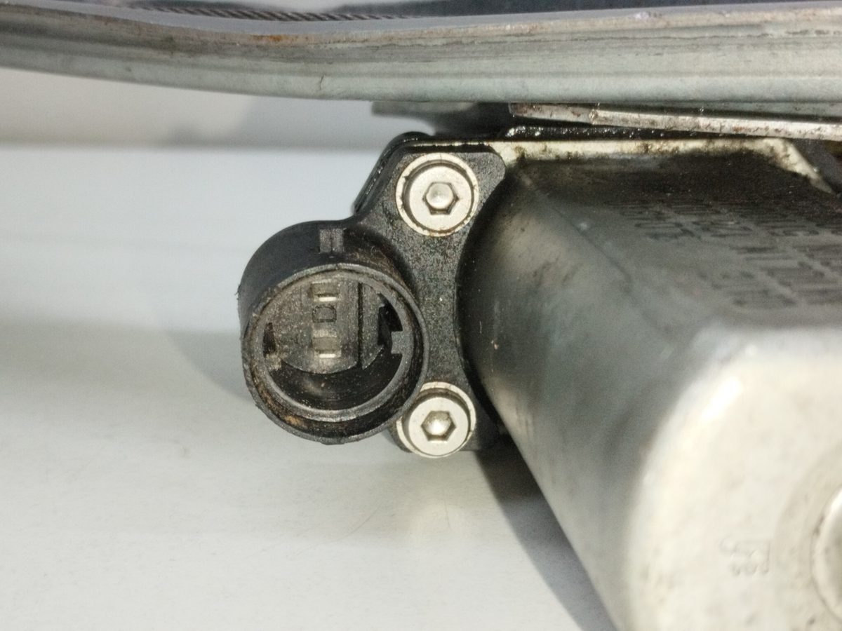 Alza Cristal Delantero Izquierdo Electrico Renault Duster 2010-Actualidad Ambiance 4×2