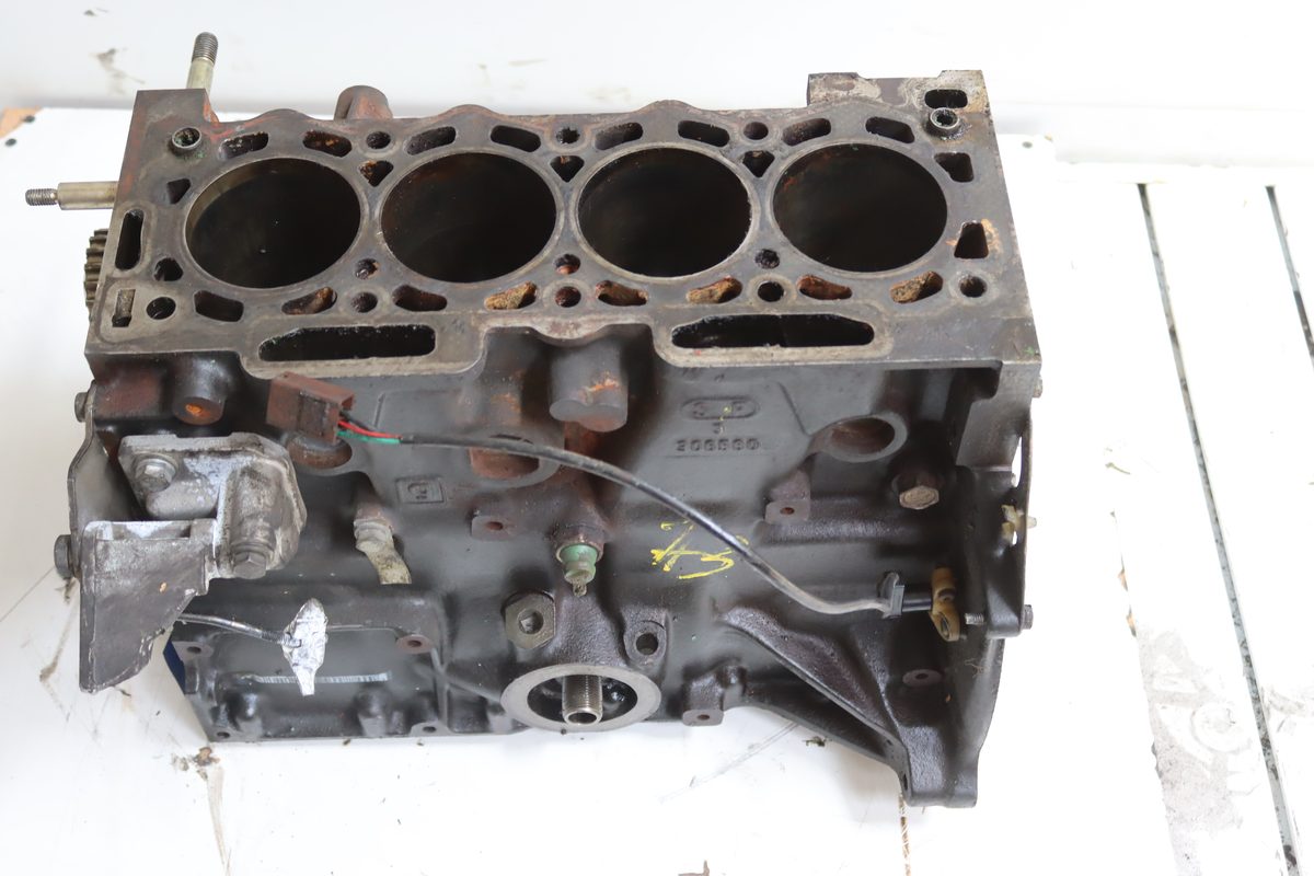 Block Peugeot 306 Berlina 3/4/5 Puertas (S2) 1997-2003 1,4 1.4L 55kW