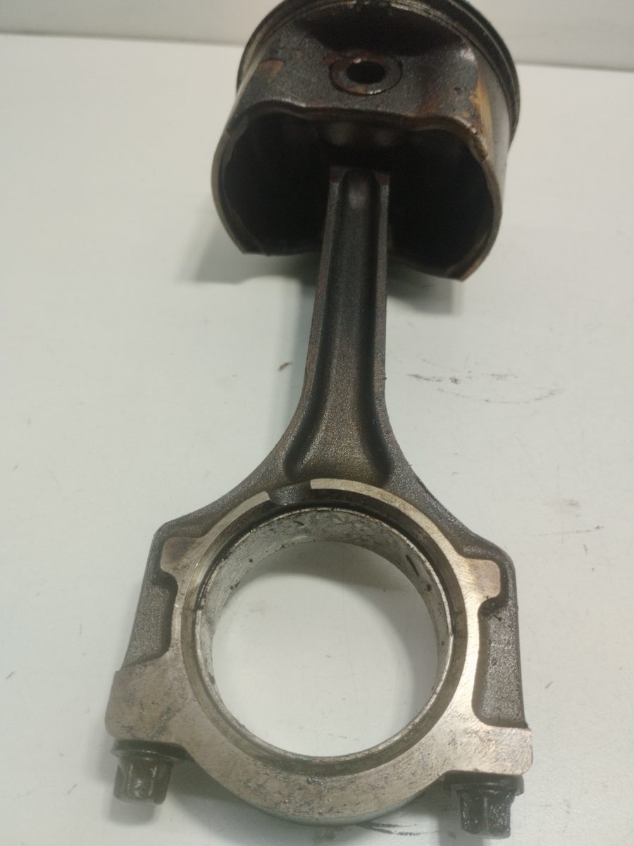 Piston Y Biela Ford Focus Turnier (CAK) 1998-2004 Ambiente 1.6L 74kW