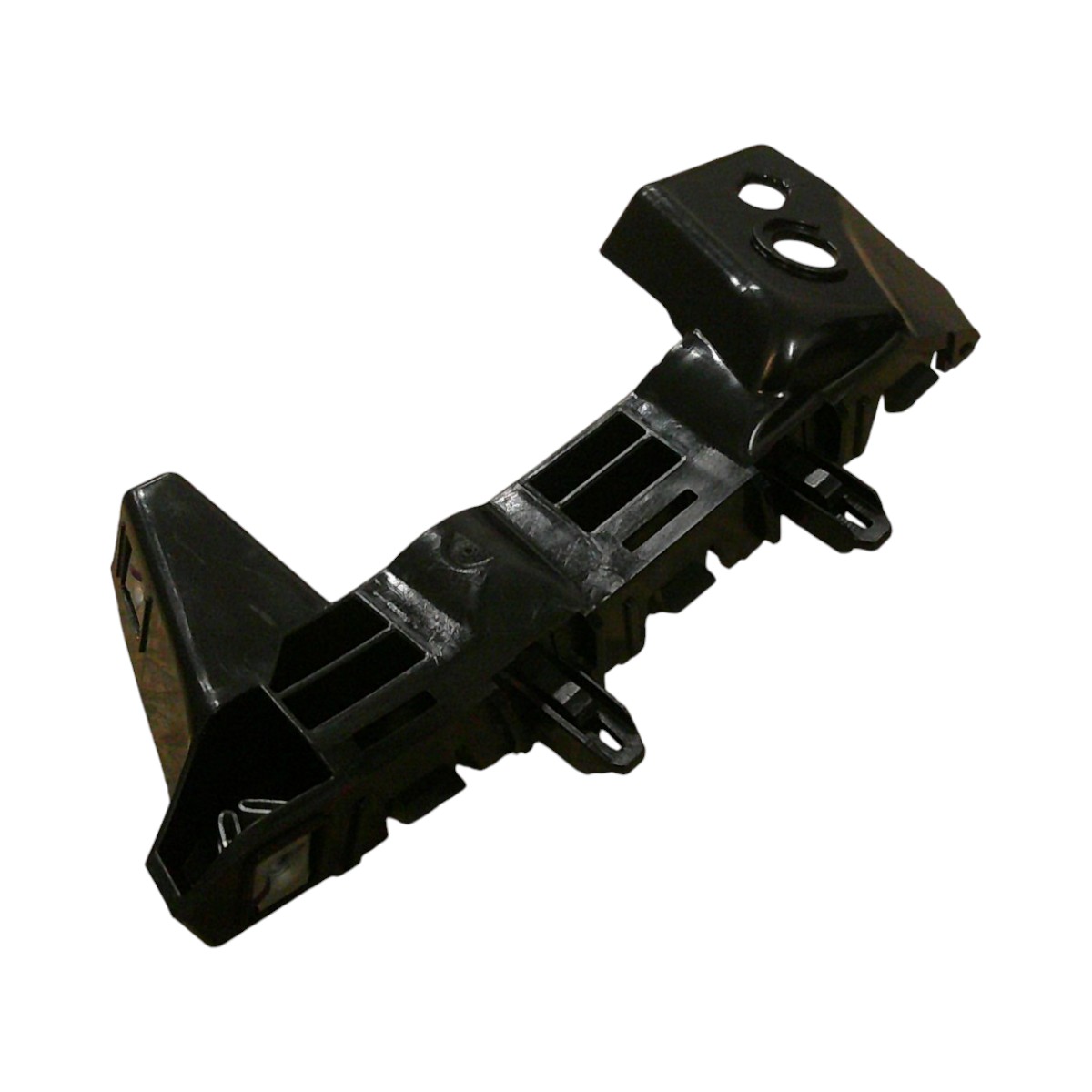 GUIA DE PARAGOLPE DELANTERO DERECHO CHEVROLET ONIX 2020/