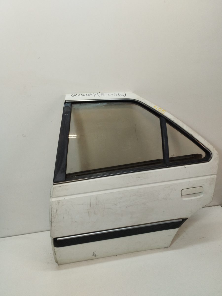 Puerta Trasera Izquierda Peugeot 405 Berlina 1987-1996 Clim
