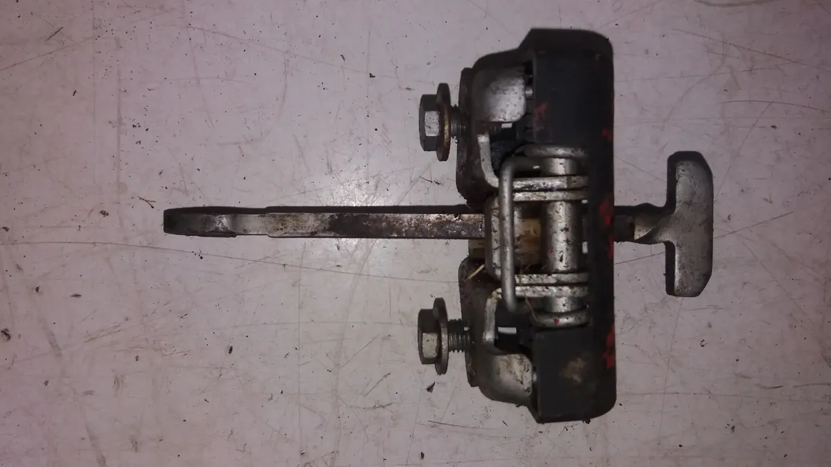 Limitador Puerta Derecha Bmw E36 318 94/97 51218169563 Cx403 (Usado)