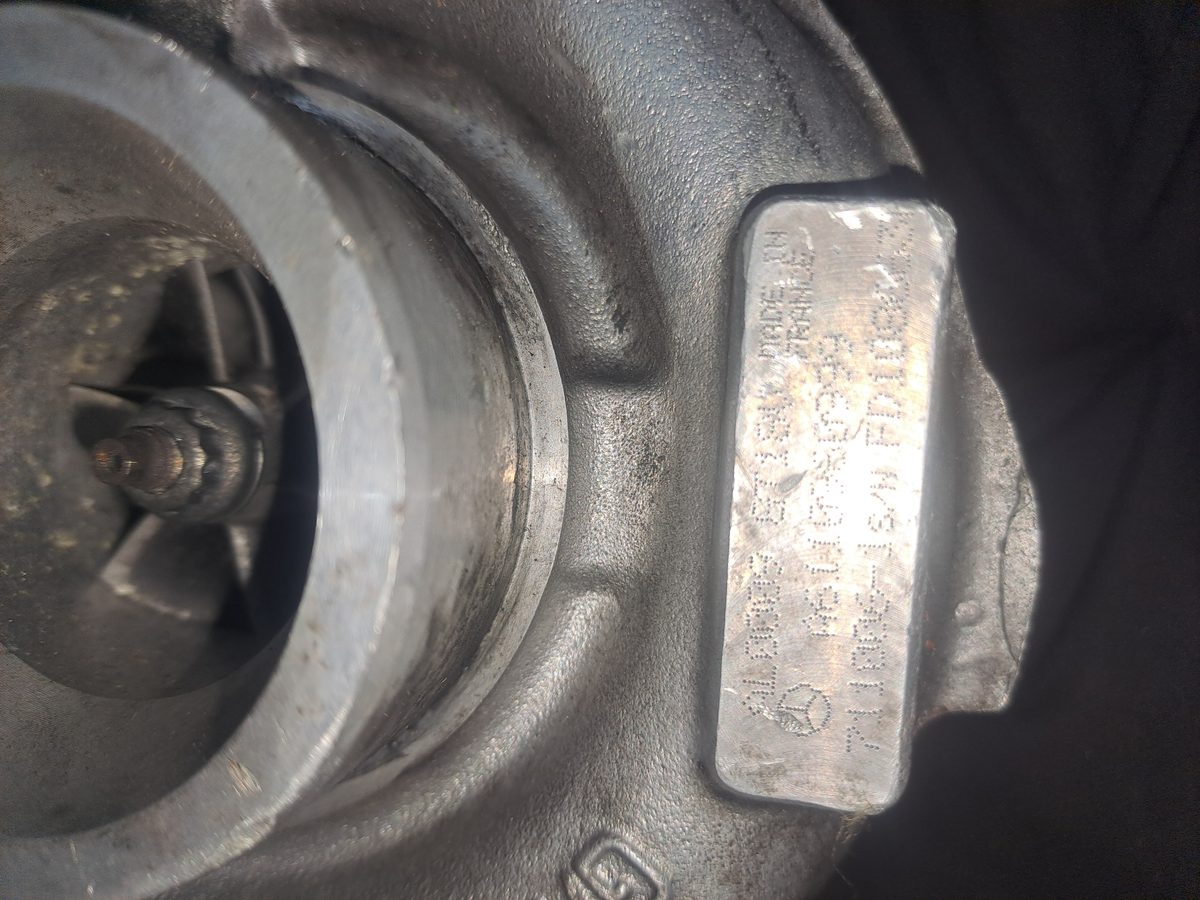 Turbocompresor Mercedes-Benz Clase C (W203) Berlina 2000-2007 A6110980999