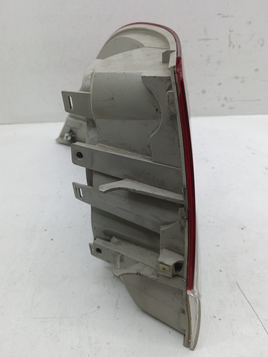 Farol Trasero Derecho Exterior Chevrolet Astra Gtc 2004-2008 Cosmo 43240748RH