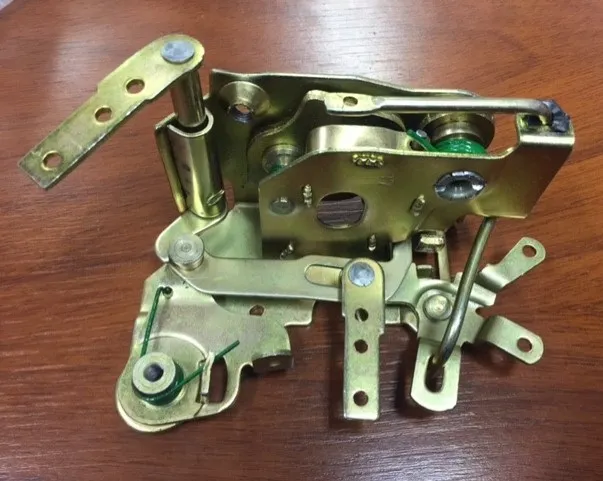 CERRADURA PUERTA DEL DER GM D20-40-MONZA 85 (B)